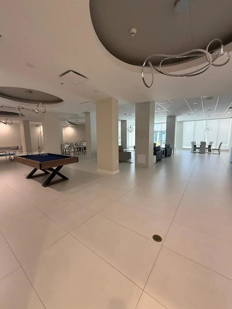 3001 S Ocean Dr # 107, Hollywood FL 33019