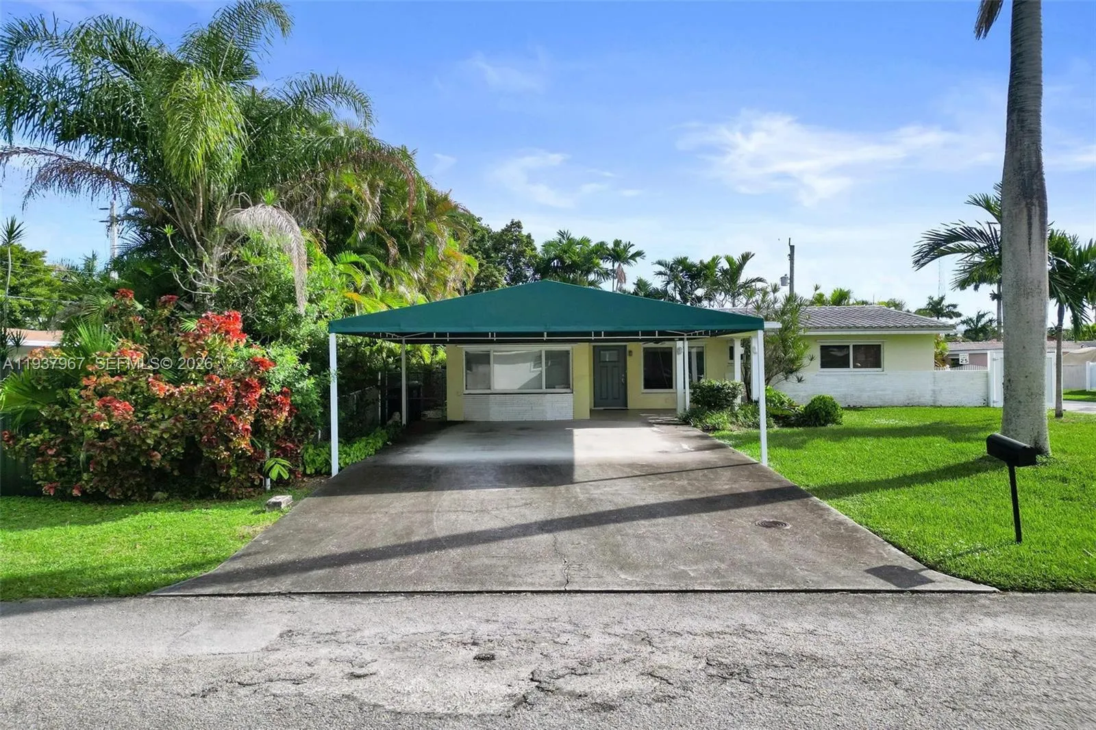 2209 N 15th Ave, Hollywood FL 33020