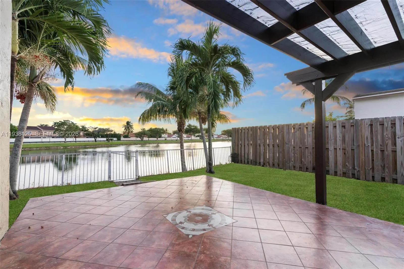 8340 NW 193rd Ln, Hialeah FL 33015