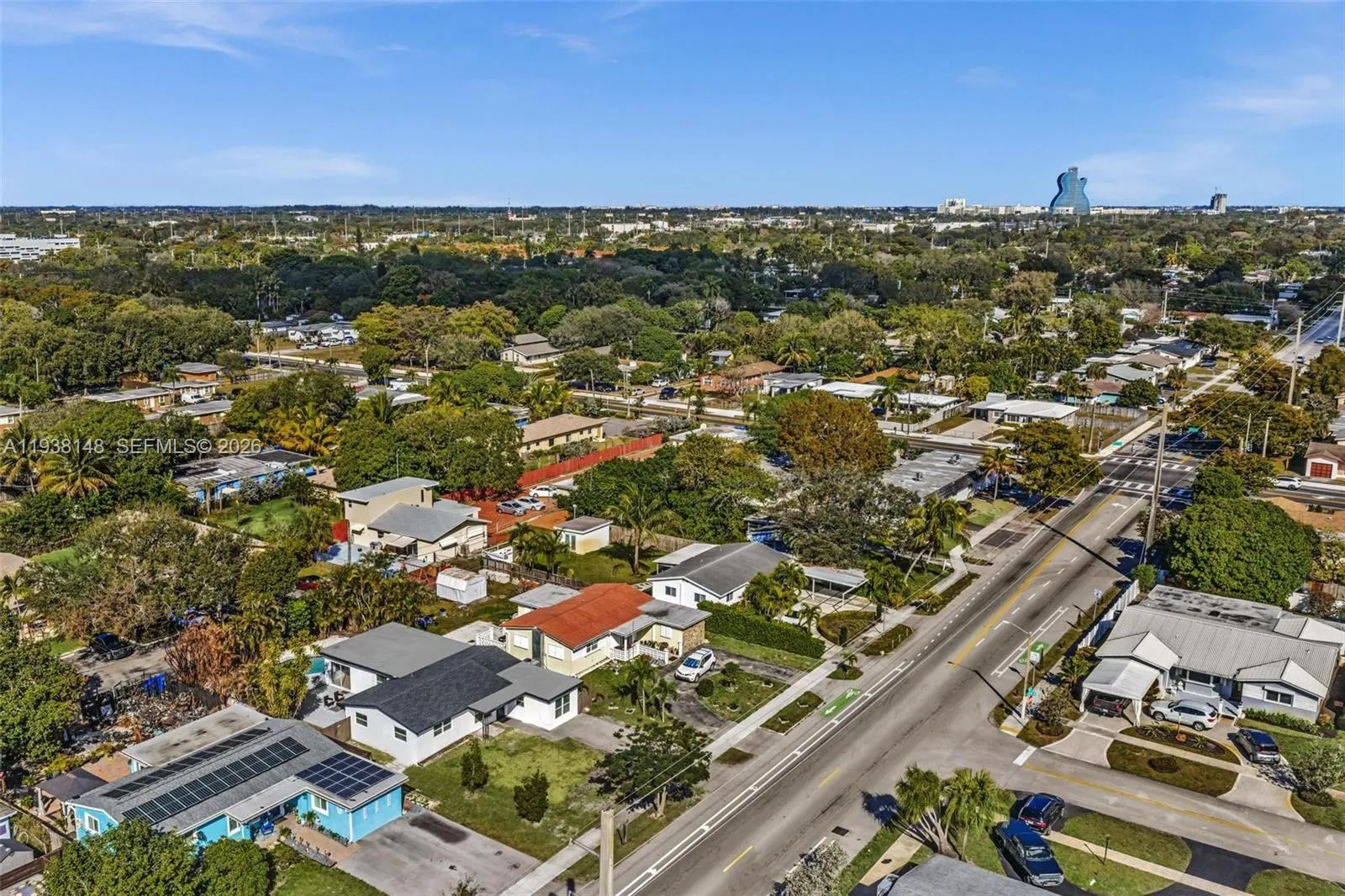 1530 N 56th Ave, Hollywood FL 33021