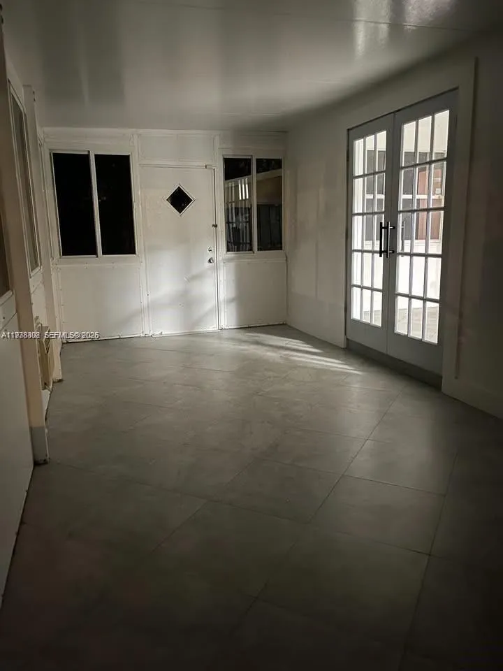 1640 NE 33rd St, Pompano Beach FL 33064