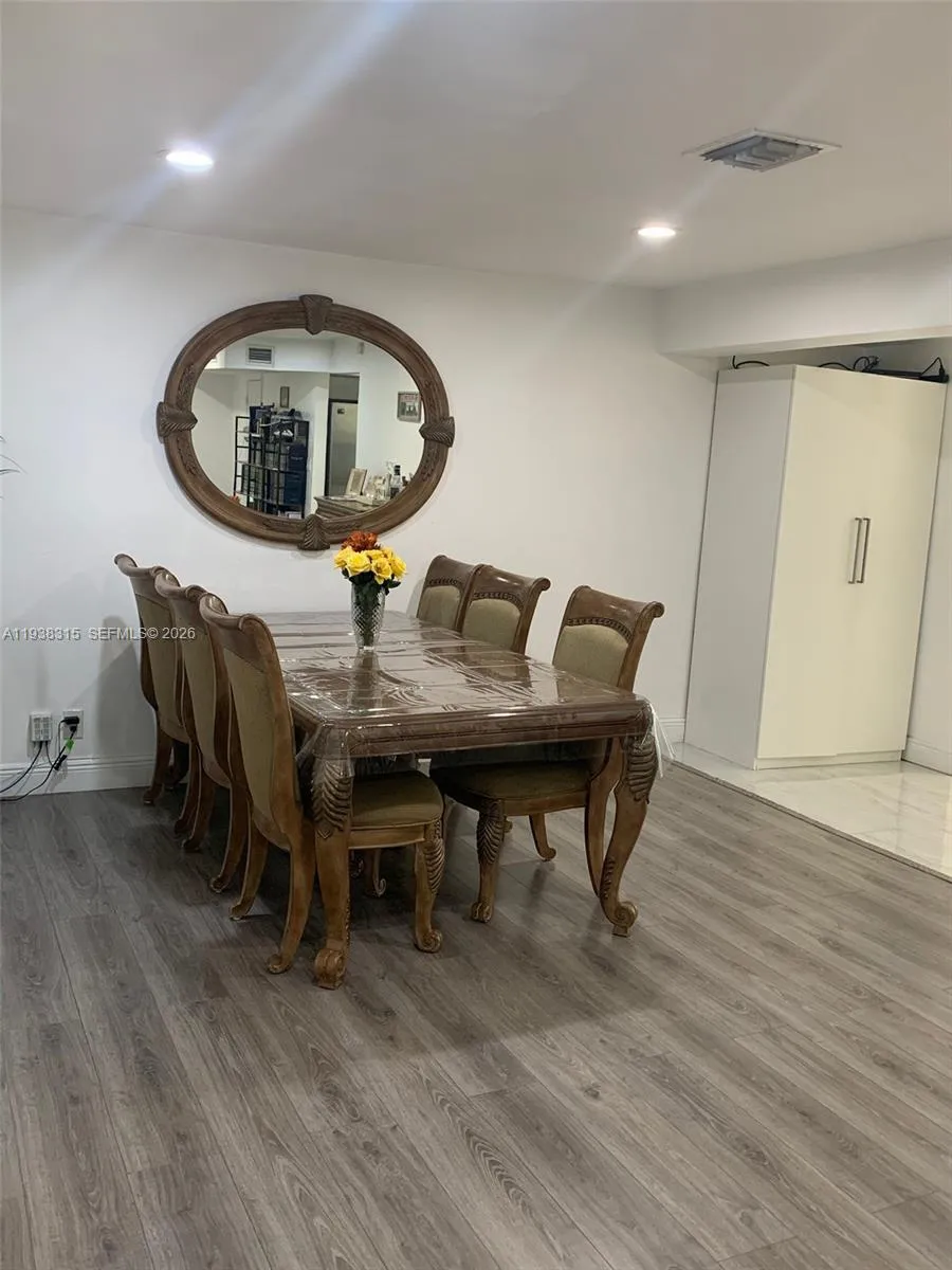 6620 Custer St, Hollywood FL 33024