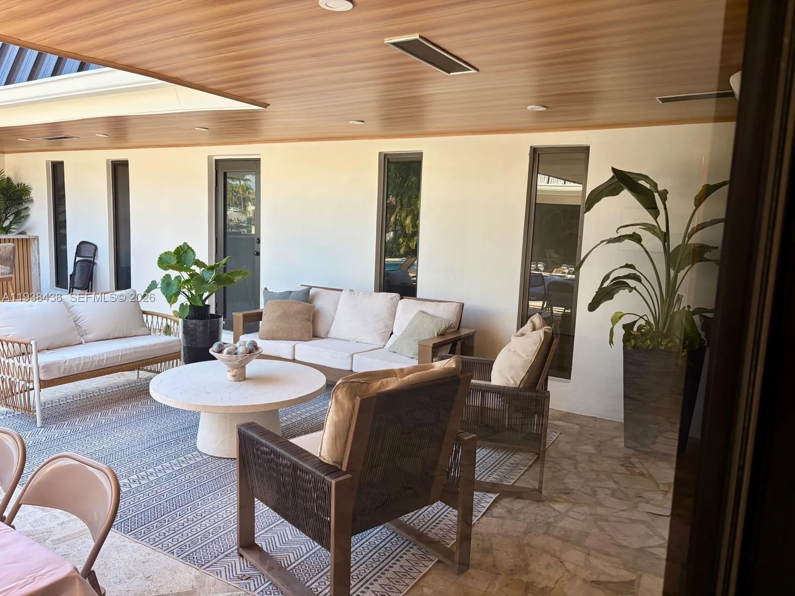 1201 Diplomat Pkwy, Hollywood FL 33019