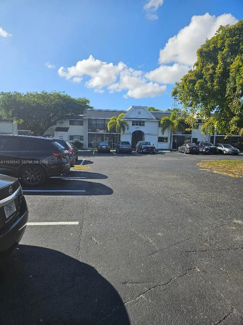 2 bedroom 1 bath for sale at 18755 NW 62nd Ave # 101, Hialeah FL 33015