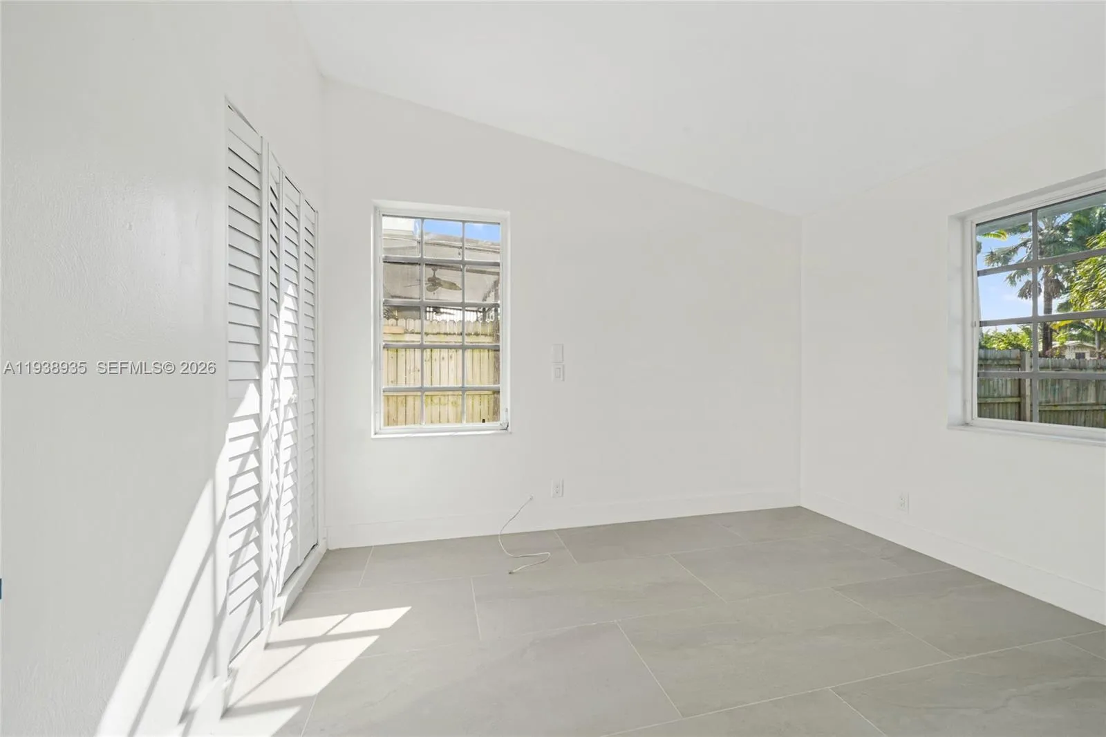 2649 Key Largo Ln, Fort Lauderdale FL 33312