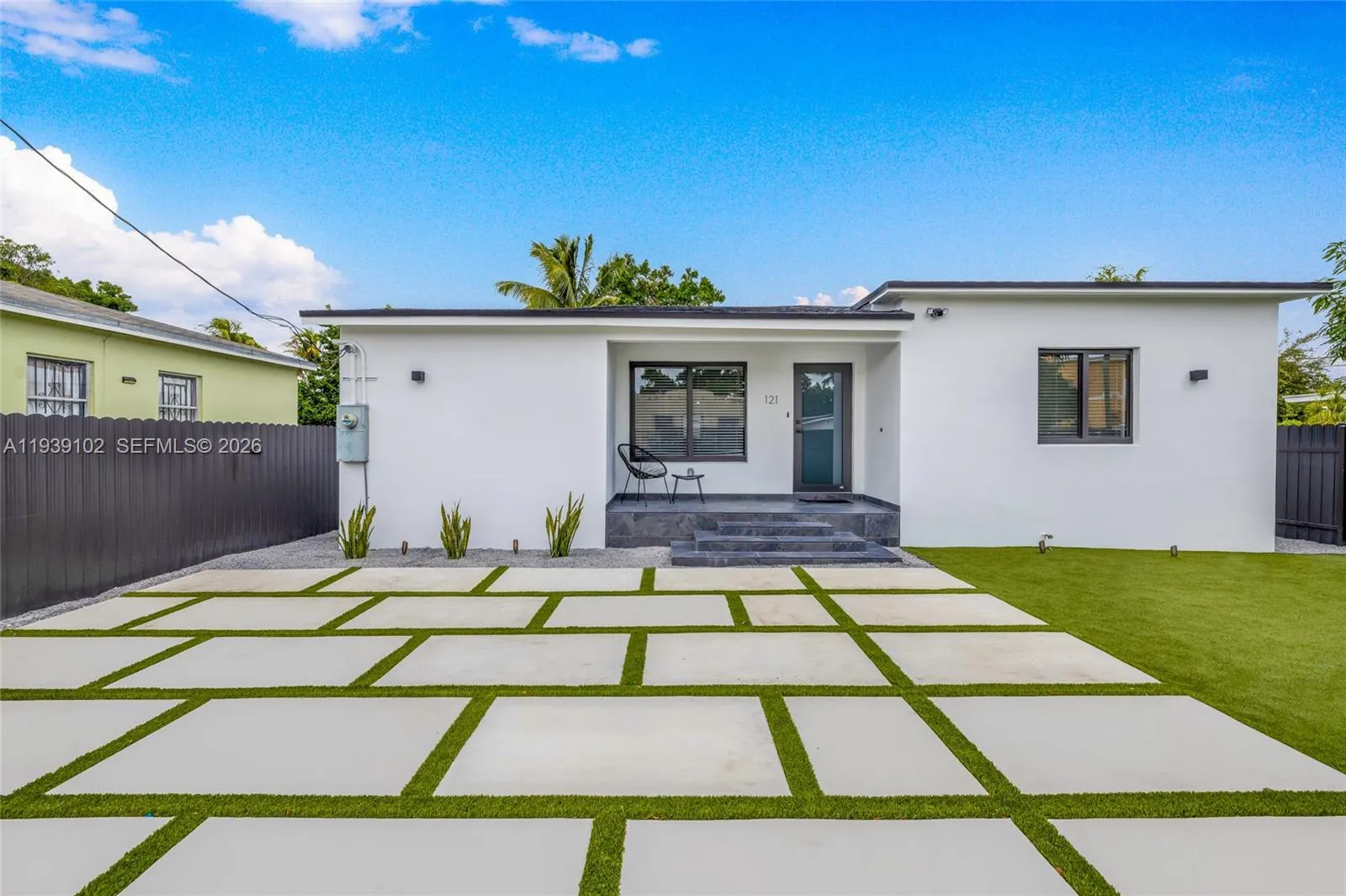 121 NW 53rd St, Miami FL 33127