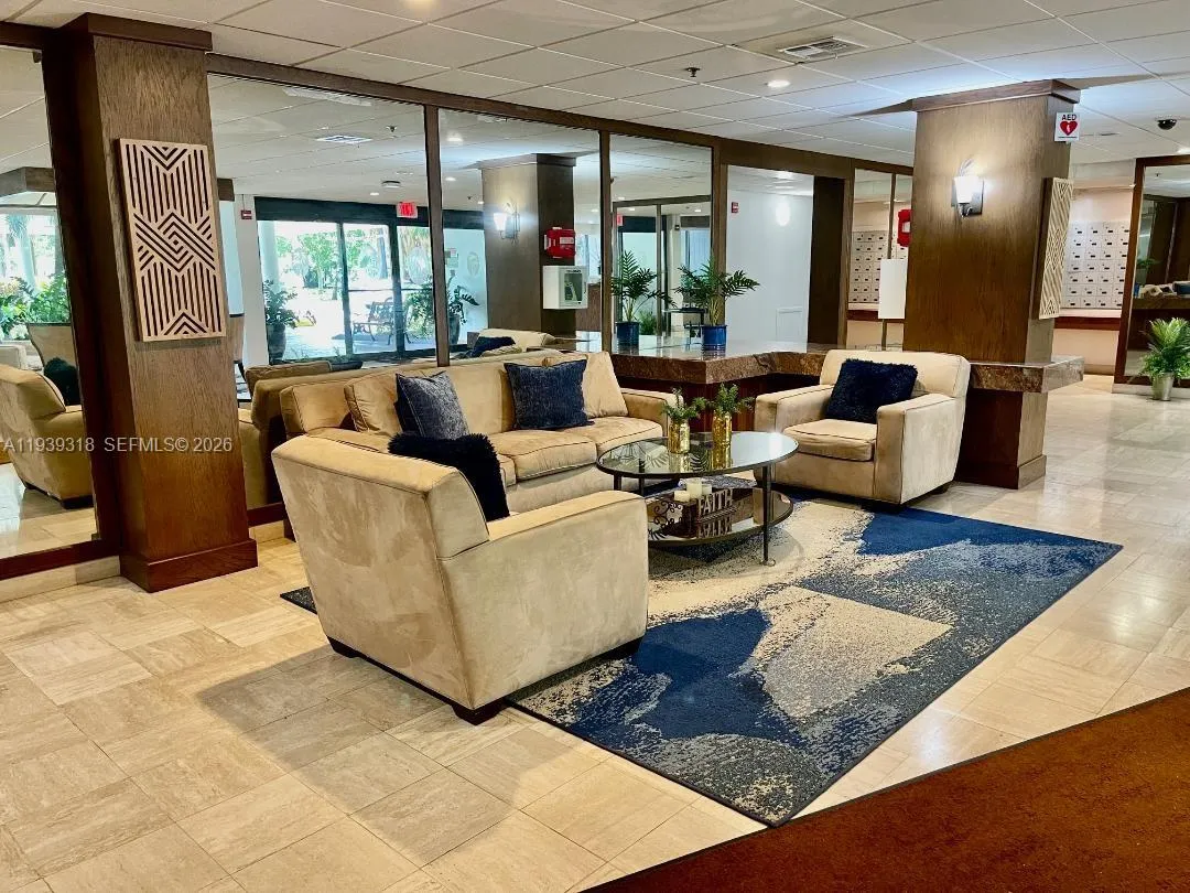 3850 Washington St # 1011, Hollywood FL 33021