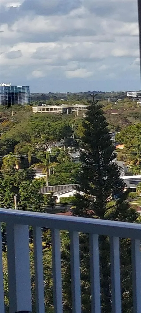 3850 Washington St # 1011, Hollywood FL 33021