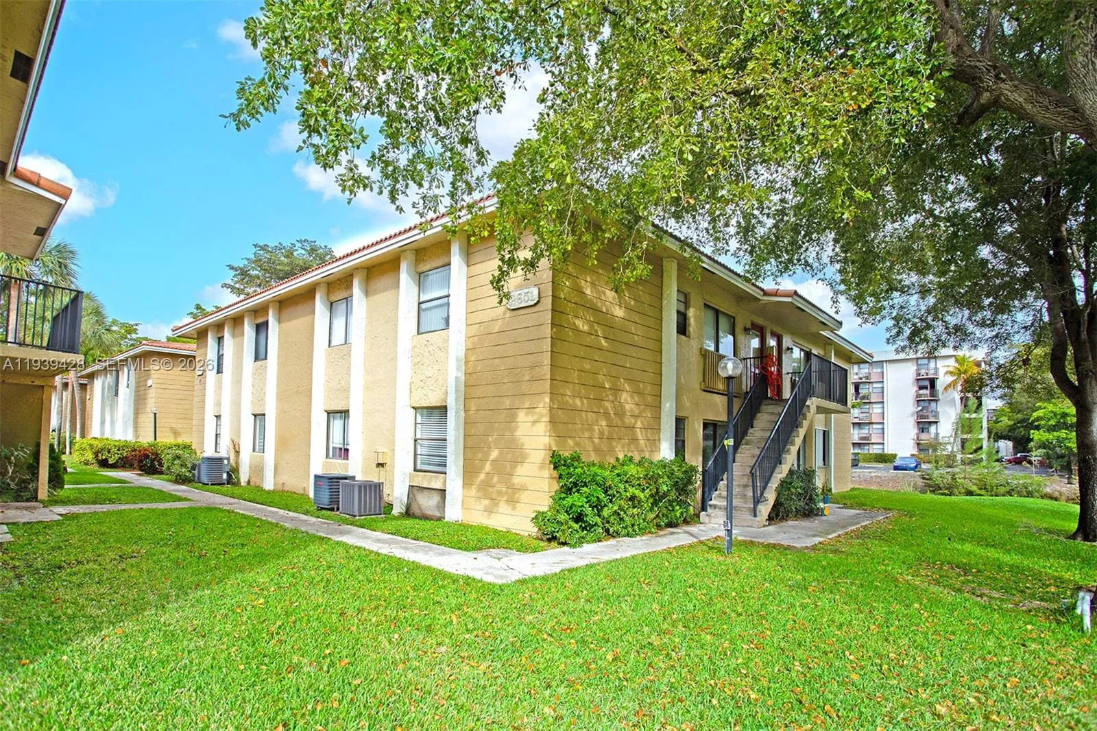 2651 Riverside Dr # 3, Coral Springs FL 33065