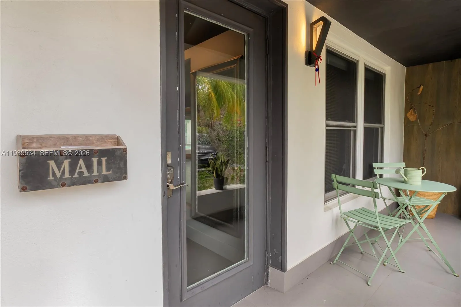 1174 Garfield St, Hollywood FL 33019