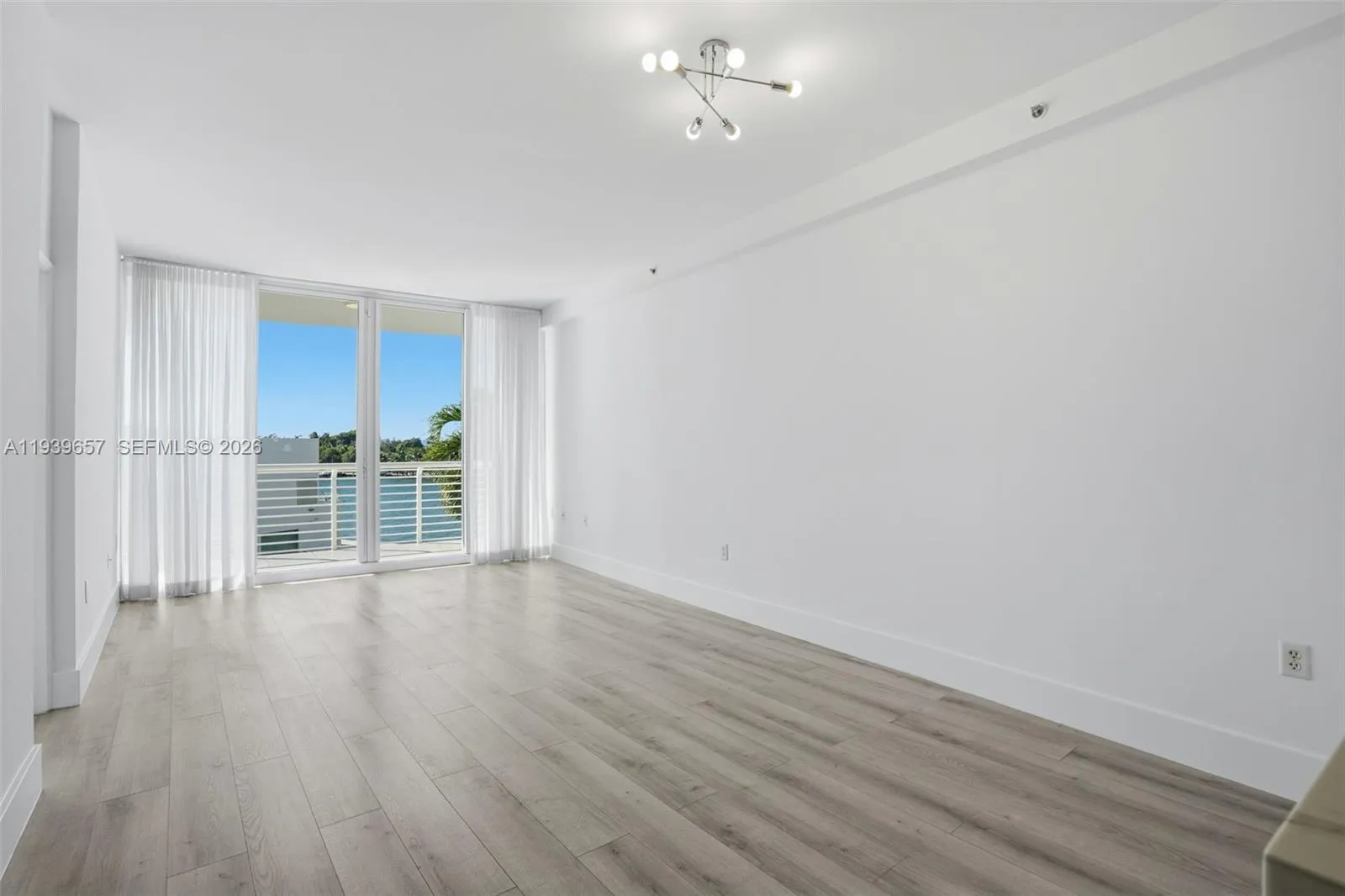 6580 Indian Creek Dr # 304, Miami Beach FL 33141