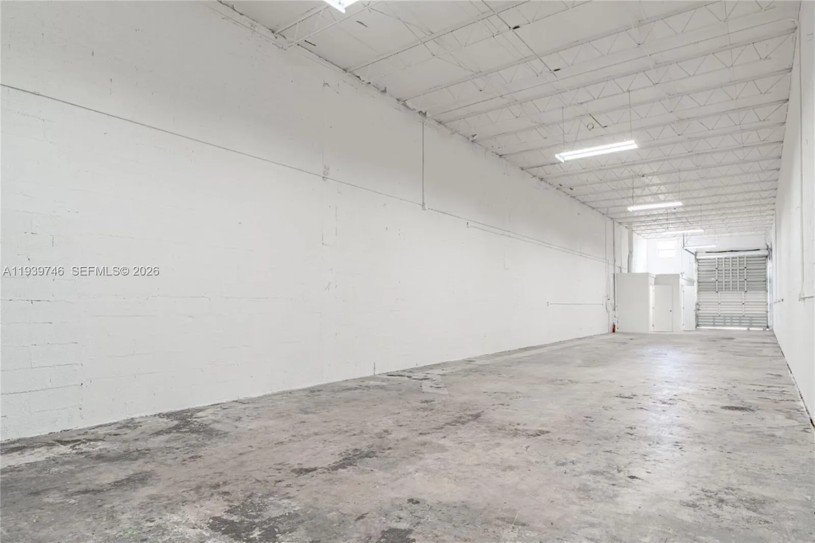 453 W 28th St, Hialeah FL 33010