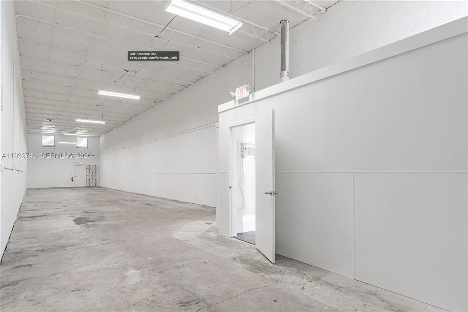 453 W 28th St, Hialeah FL 33010