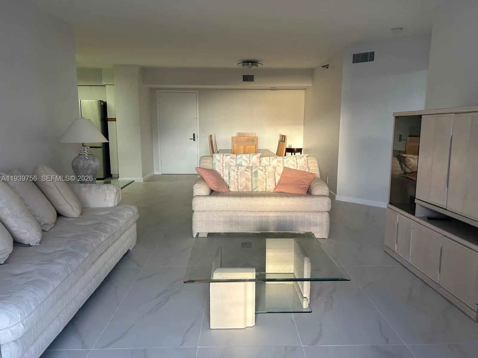 3400 NE 192nd St, Aventura FL 33180