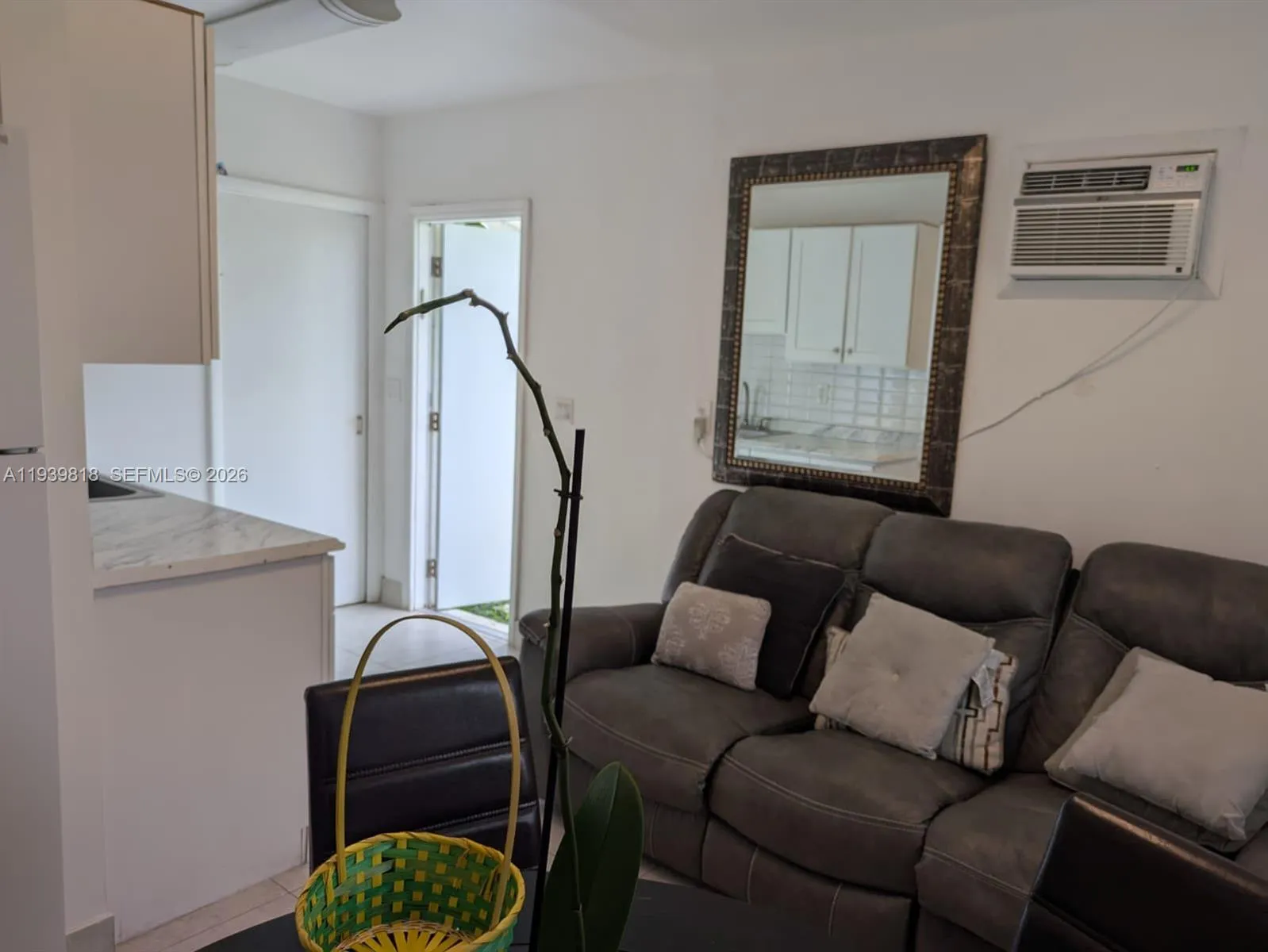 2116 Monroe Ter, Hollywood FL 33020