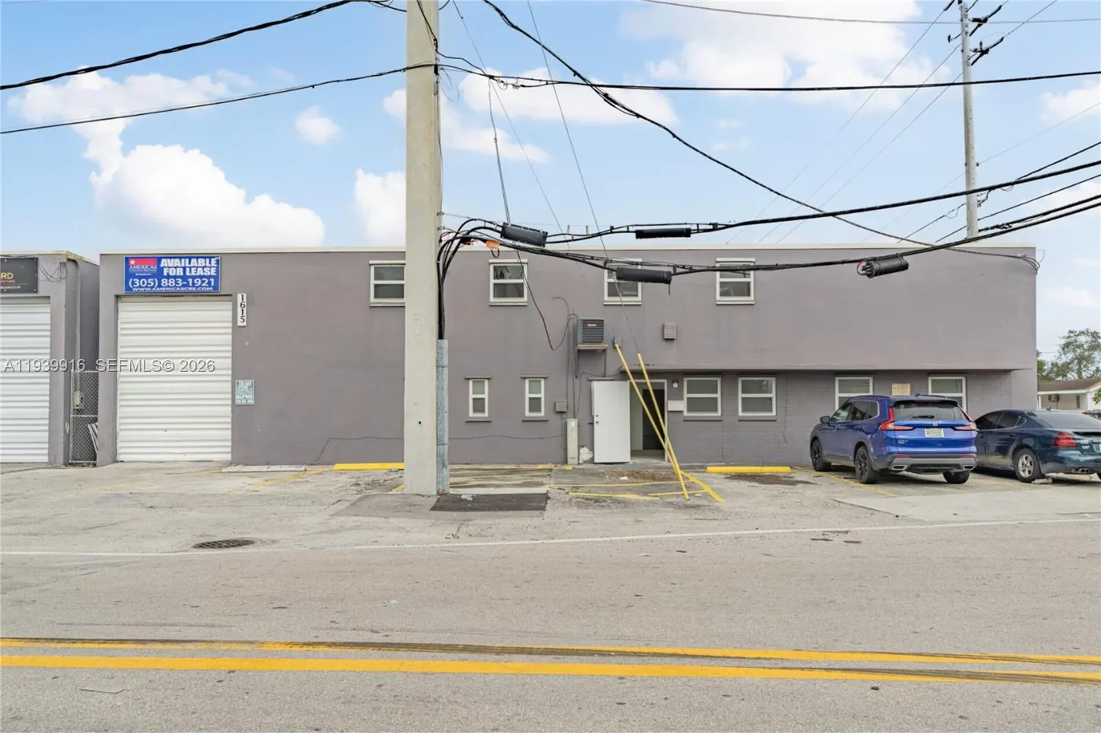 for sale at 1615 W 31st Pl, Hialeah FL 33012