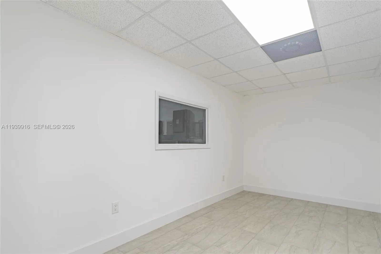 1615 W 31st Pl, Hialeah FL 33012