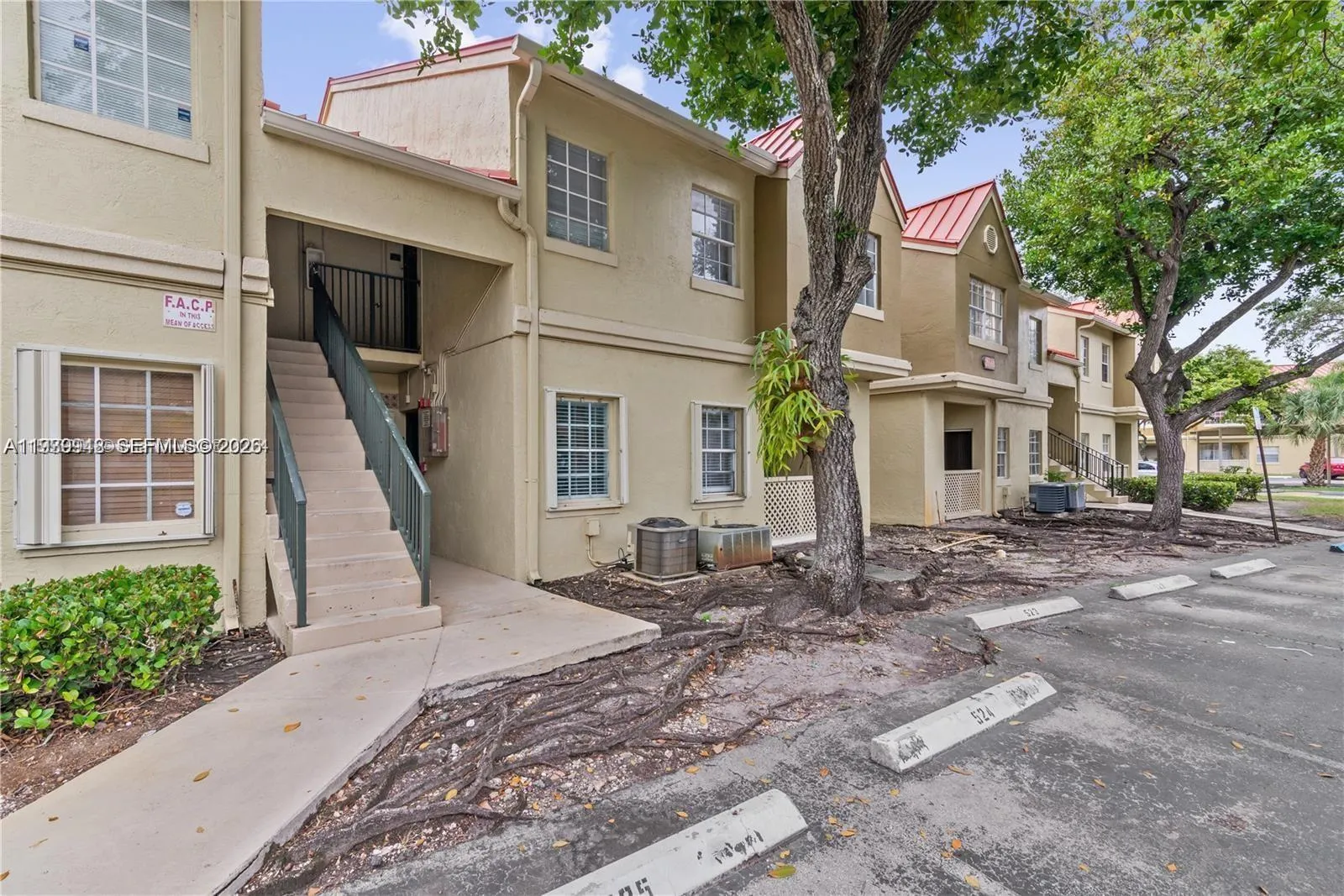 18348 NW 68th Ave # D, Hialeah FL 33015