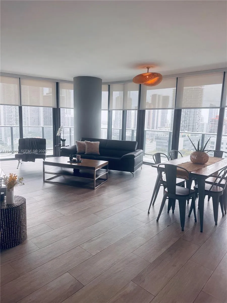 121 NE 34th St # 1904, Miami FL 33137