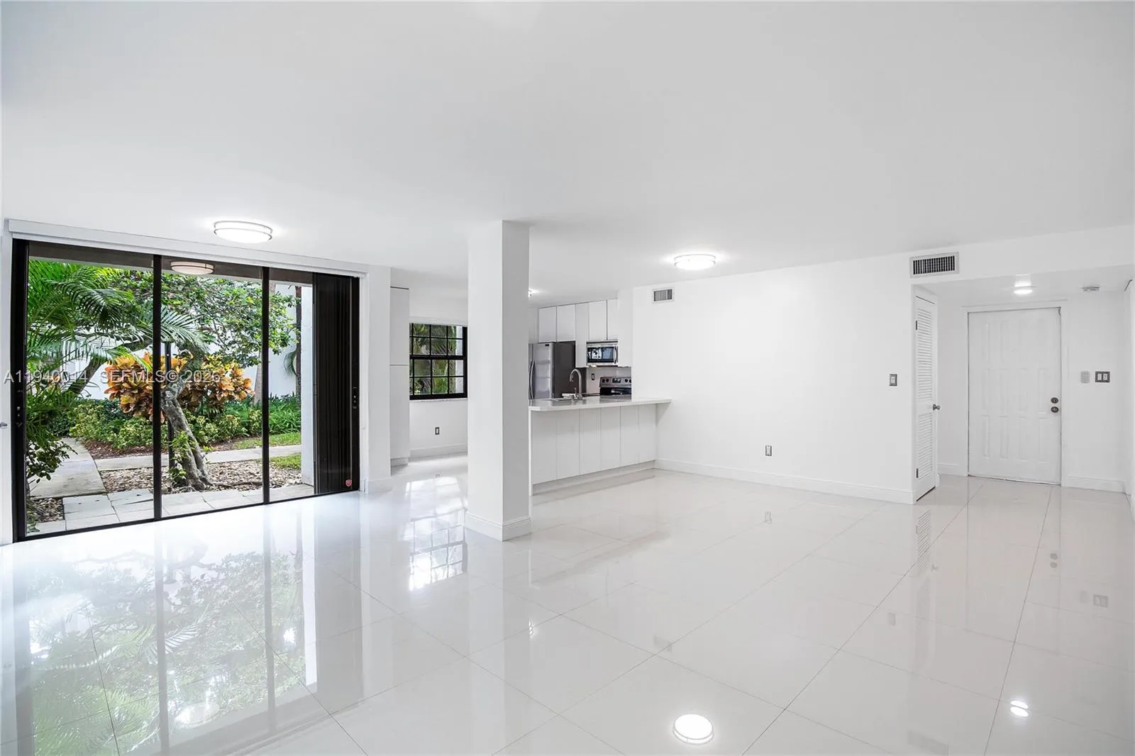 3545 Magellan Cir # 5, Aventura FL 33180