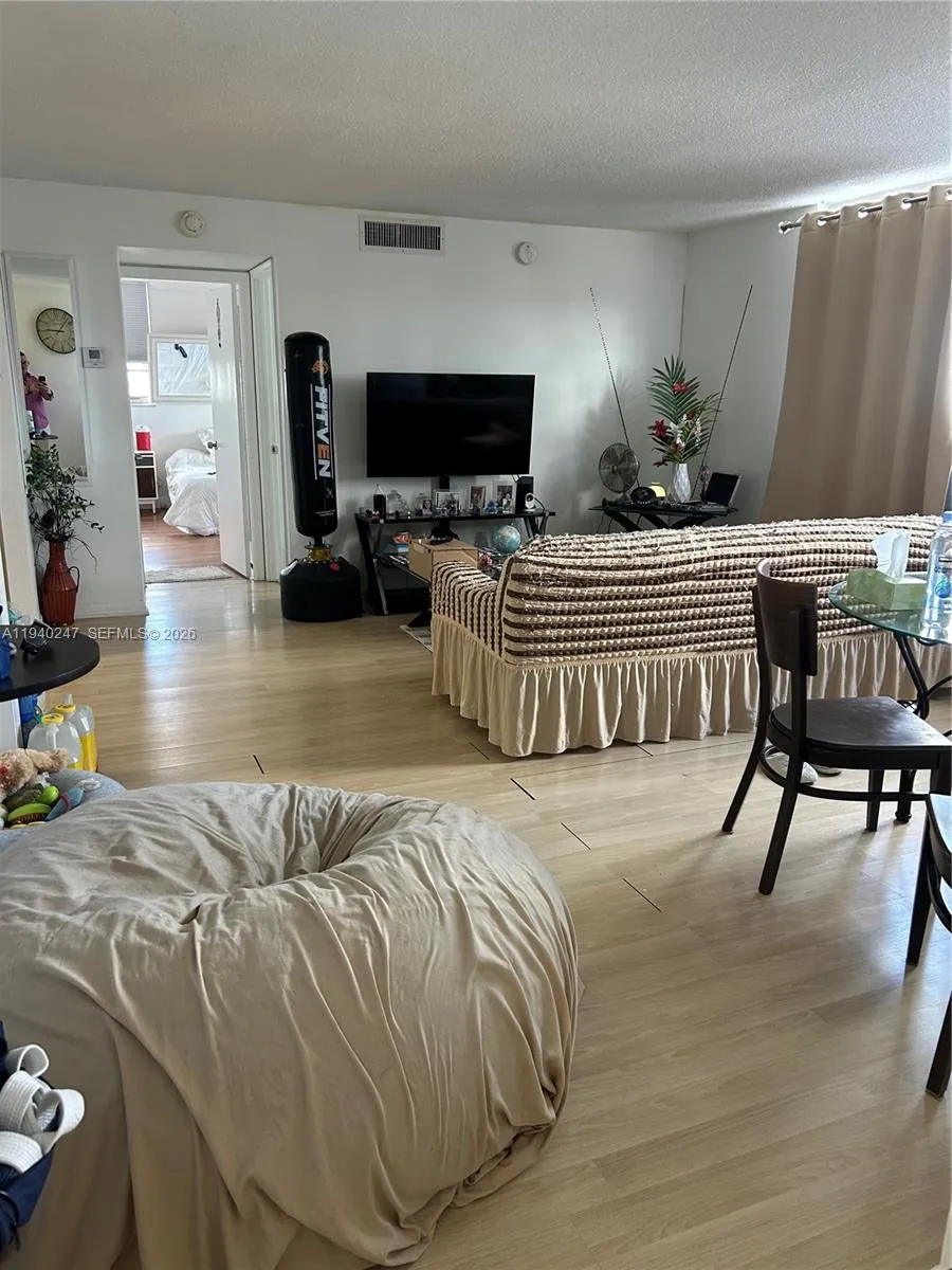 1811 Jefferson St # 603, Hollywood FL 33020