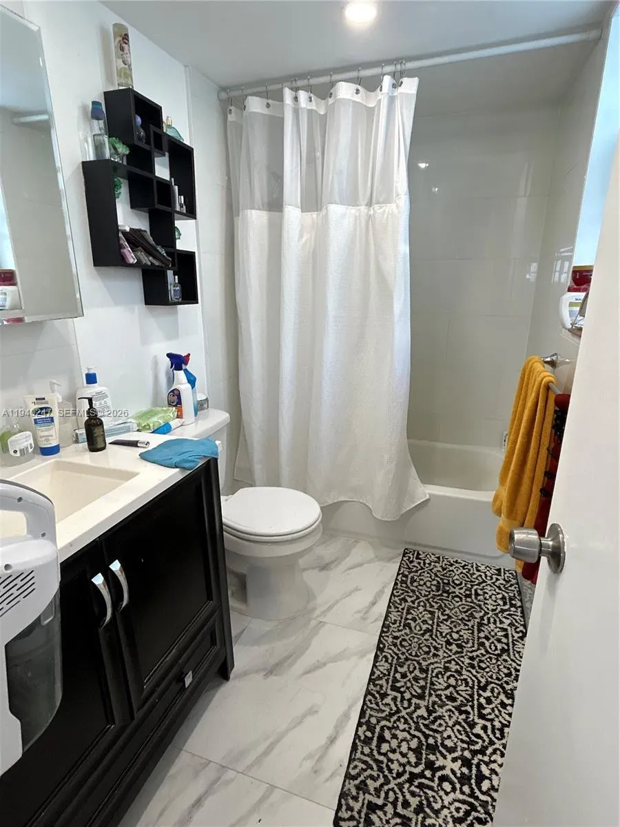 1811 Jefferson St # 603, Hollywood FL 33020