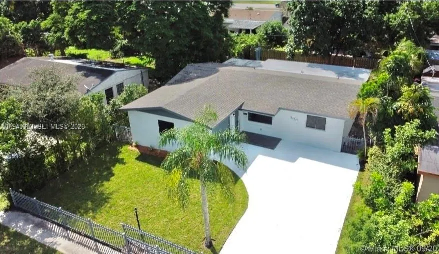 3 bedroom 2 bath for sale at 7450 Hope St, Hollywood FL 33024