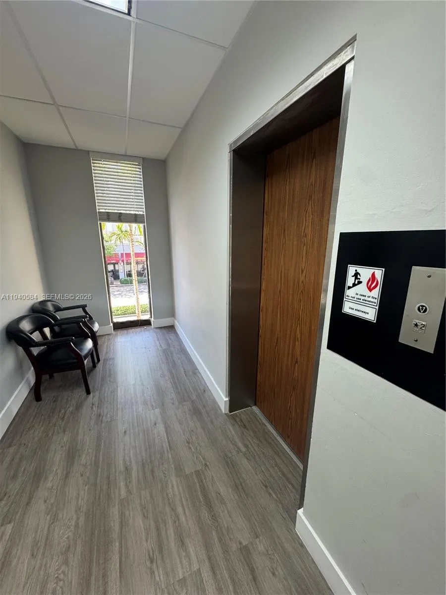 2625 Ponce De Leon Blvd # 201, Coral Gables FL 33134