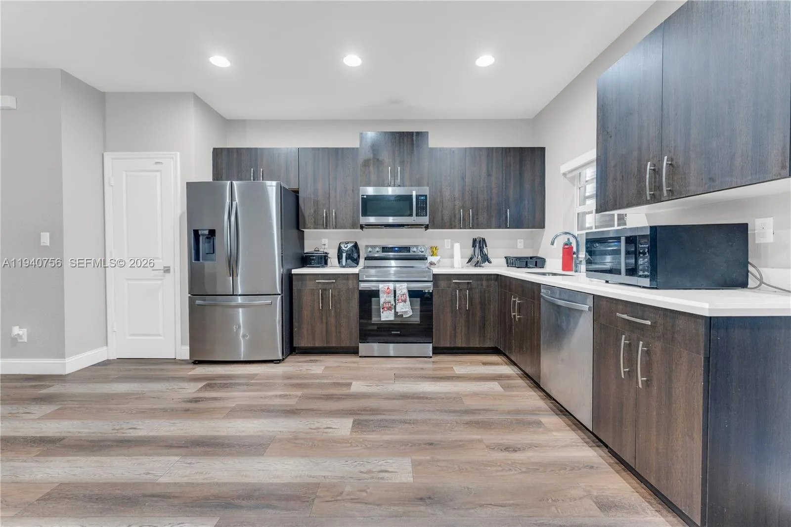 4040 NW 11th St, Lauderhill FL 33313