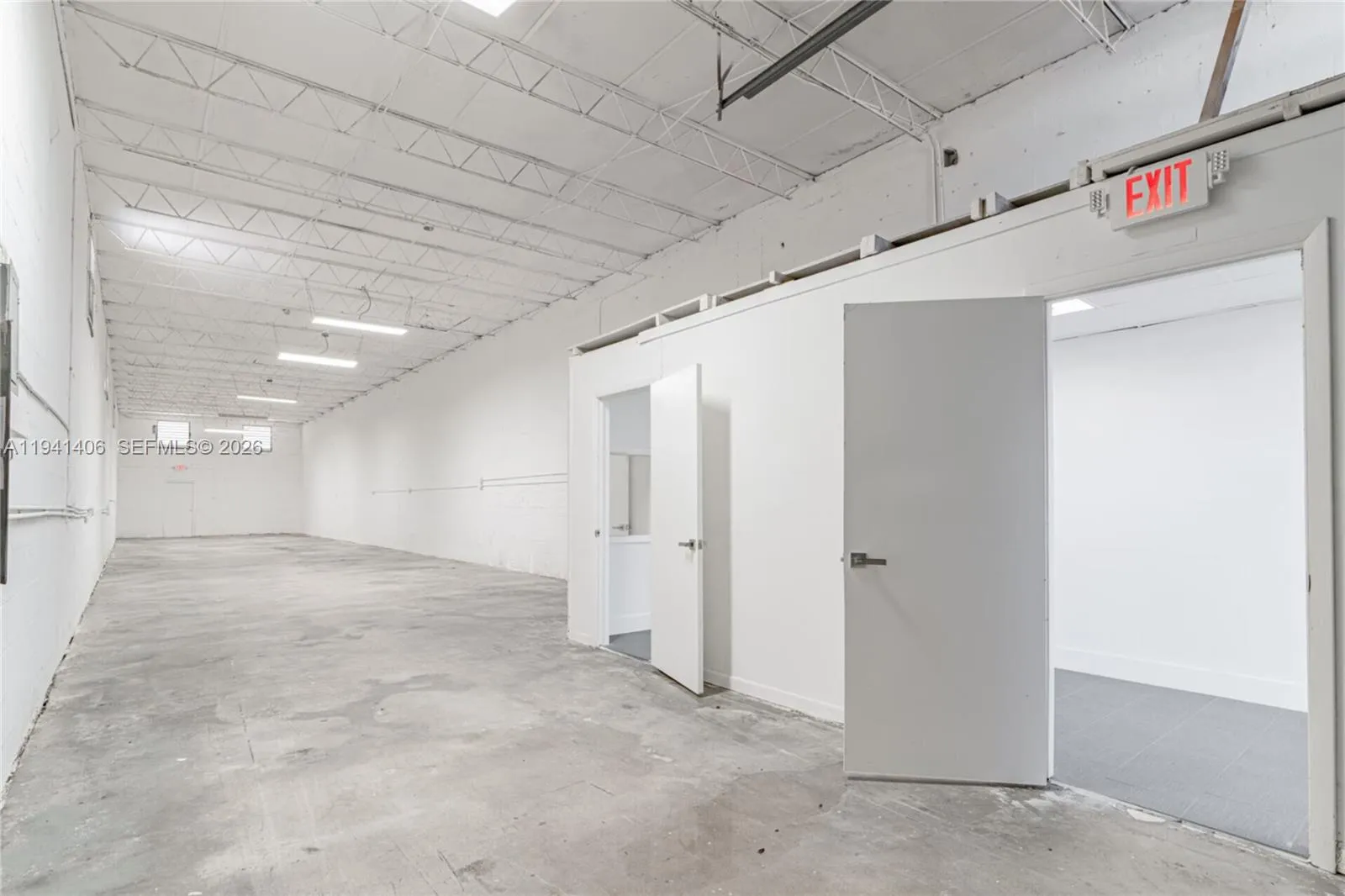 720 W 28th St, Hialeah FL 33010