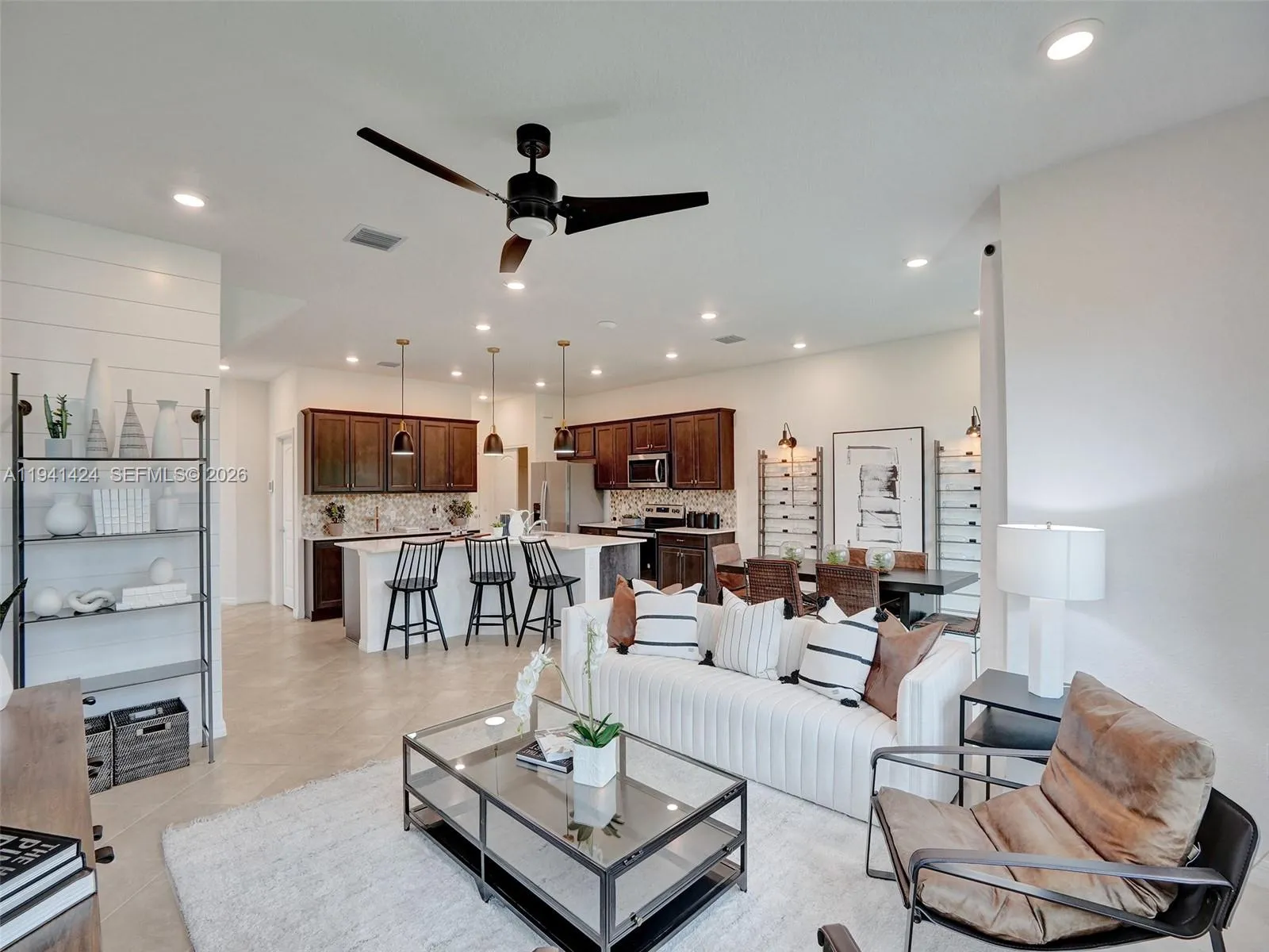 2343 Rollingwood Ct, Oakland Park FL 33309