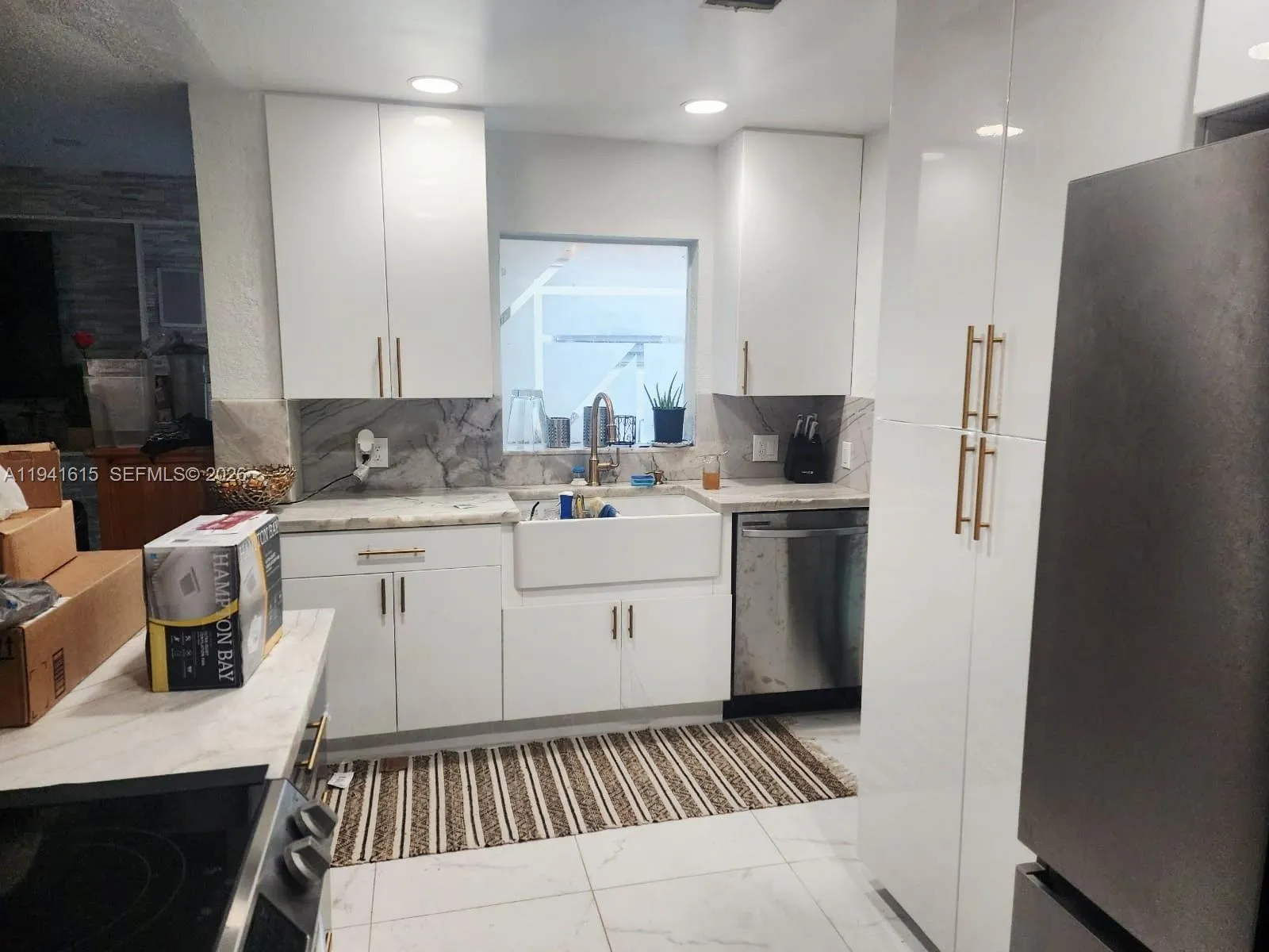 7337 Stardust Dr, Hialeah FL 33015