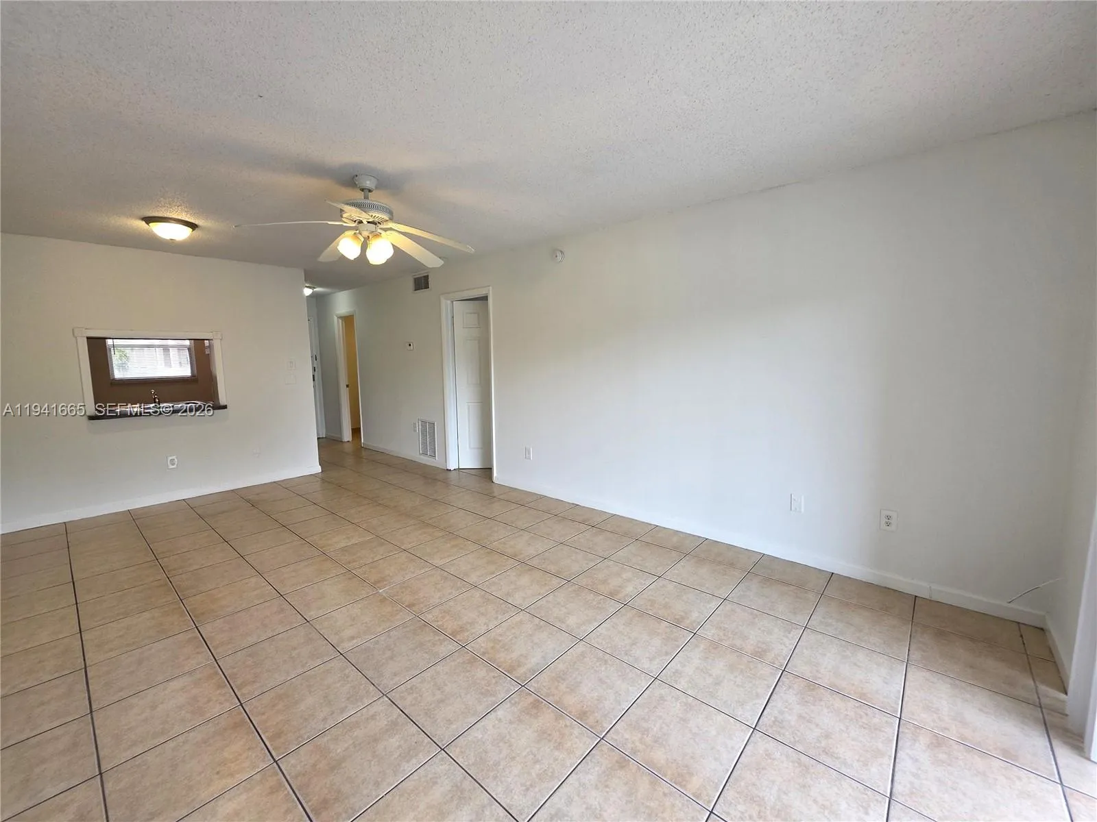 2800 NW 56th Ave # E303, Lauderhill FL 33313