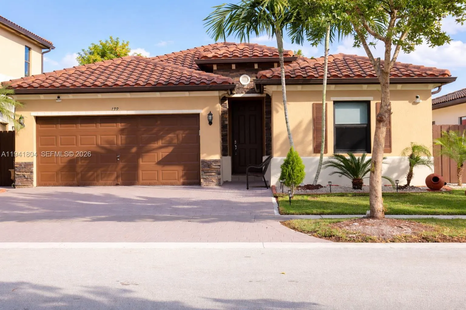 3 bedroom 3 bath for sale at 139 NE 26th Ter, Homestead FL 33033
