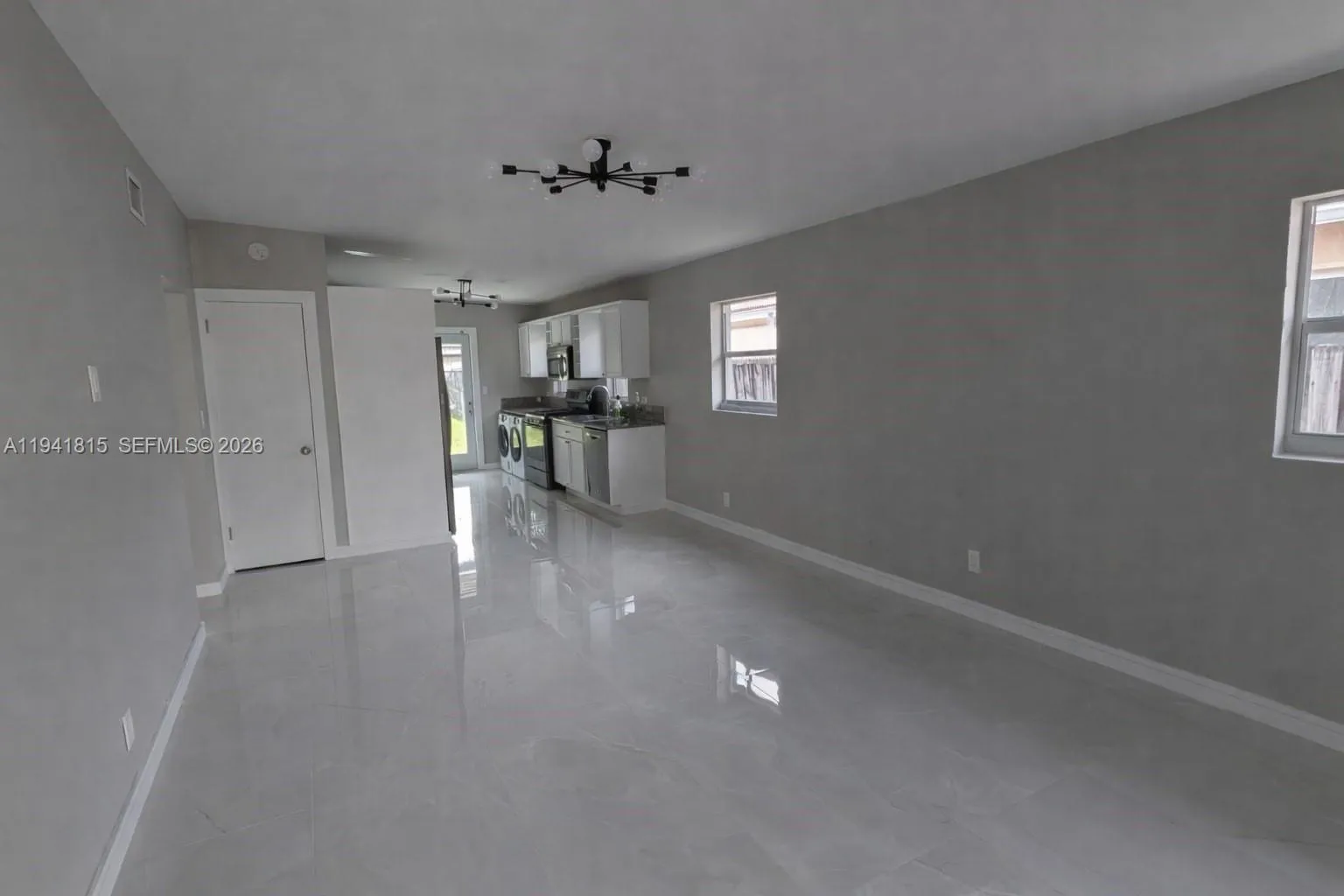 1650 Jackson St, Hollywood FL 33020