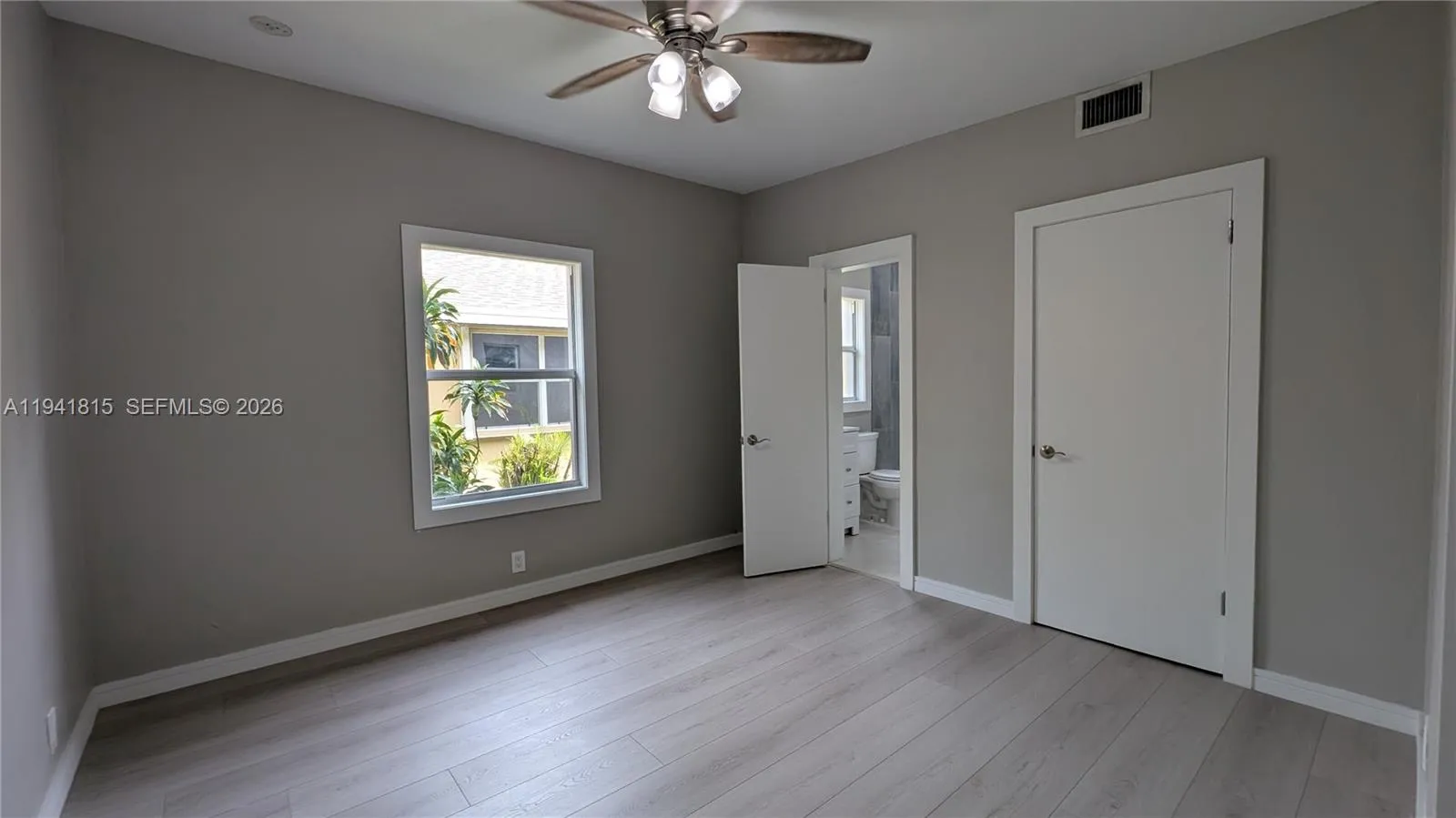 1650 Jackson St, Hollywood FL 33020