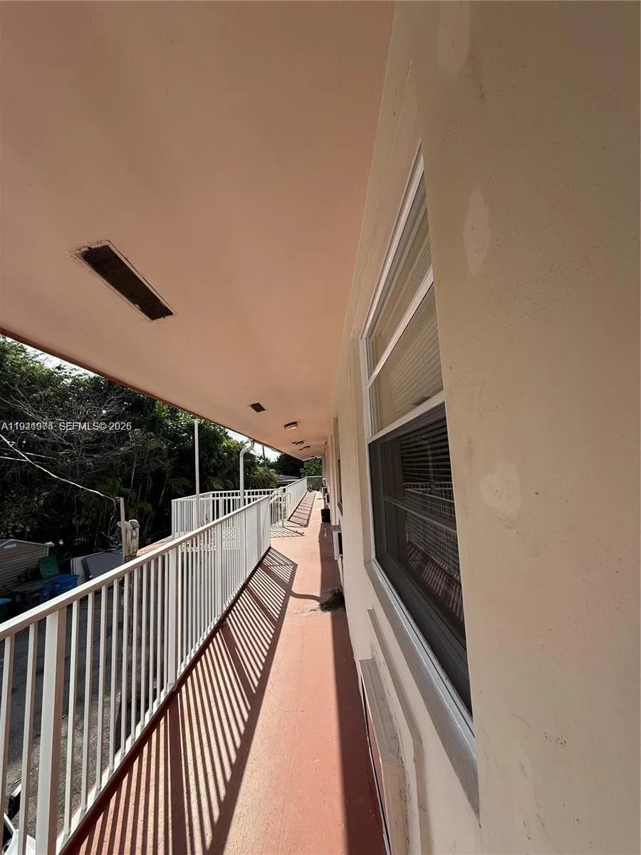 2915 Plunkett St # 12A, Hollywood FL 33020