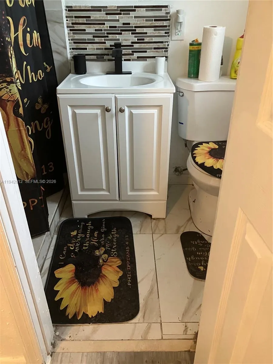 19551 NW 7th Ave, Miami Gardens FL 33169