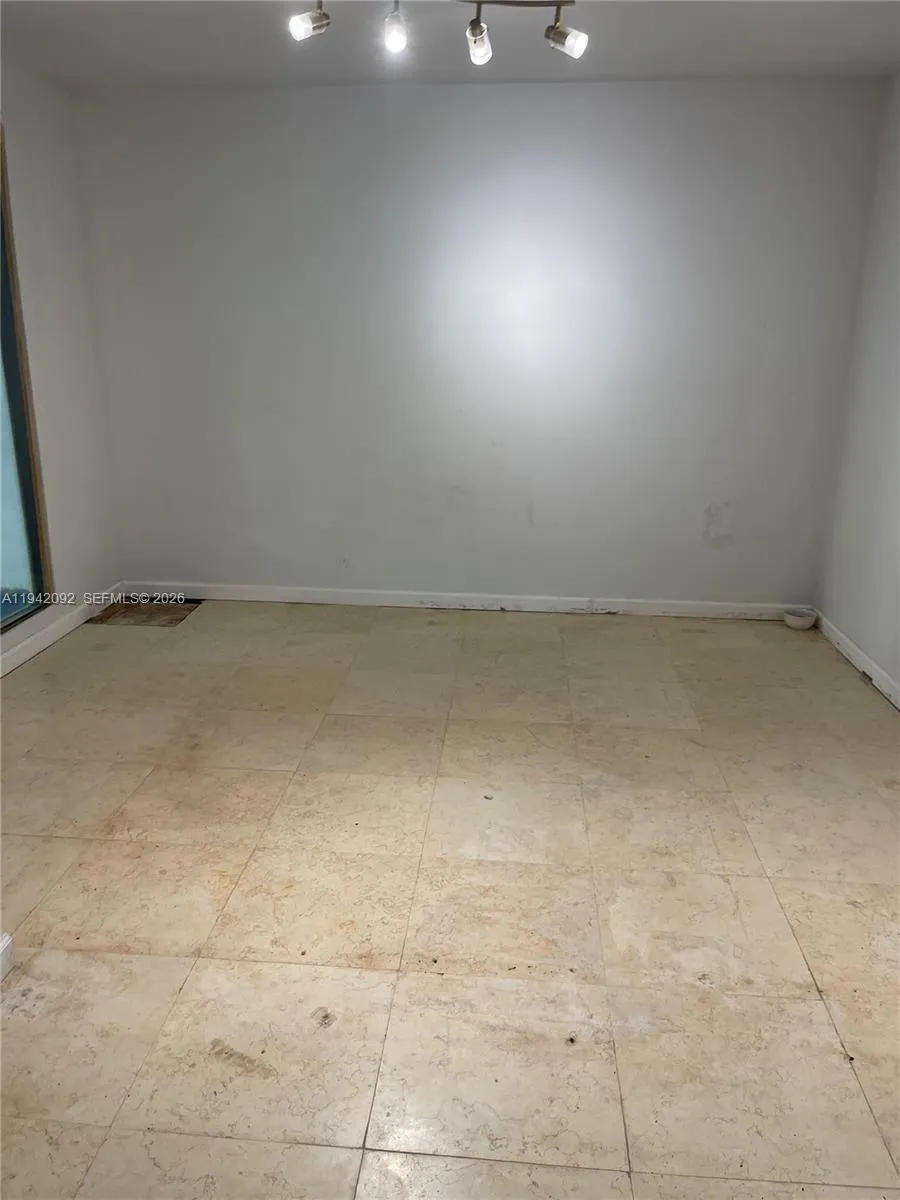 20200 NW 2nd Ave # C10, Miami Gardens FL 33169