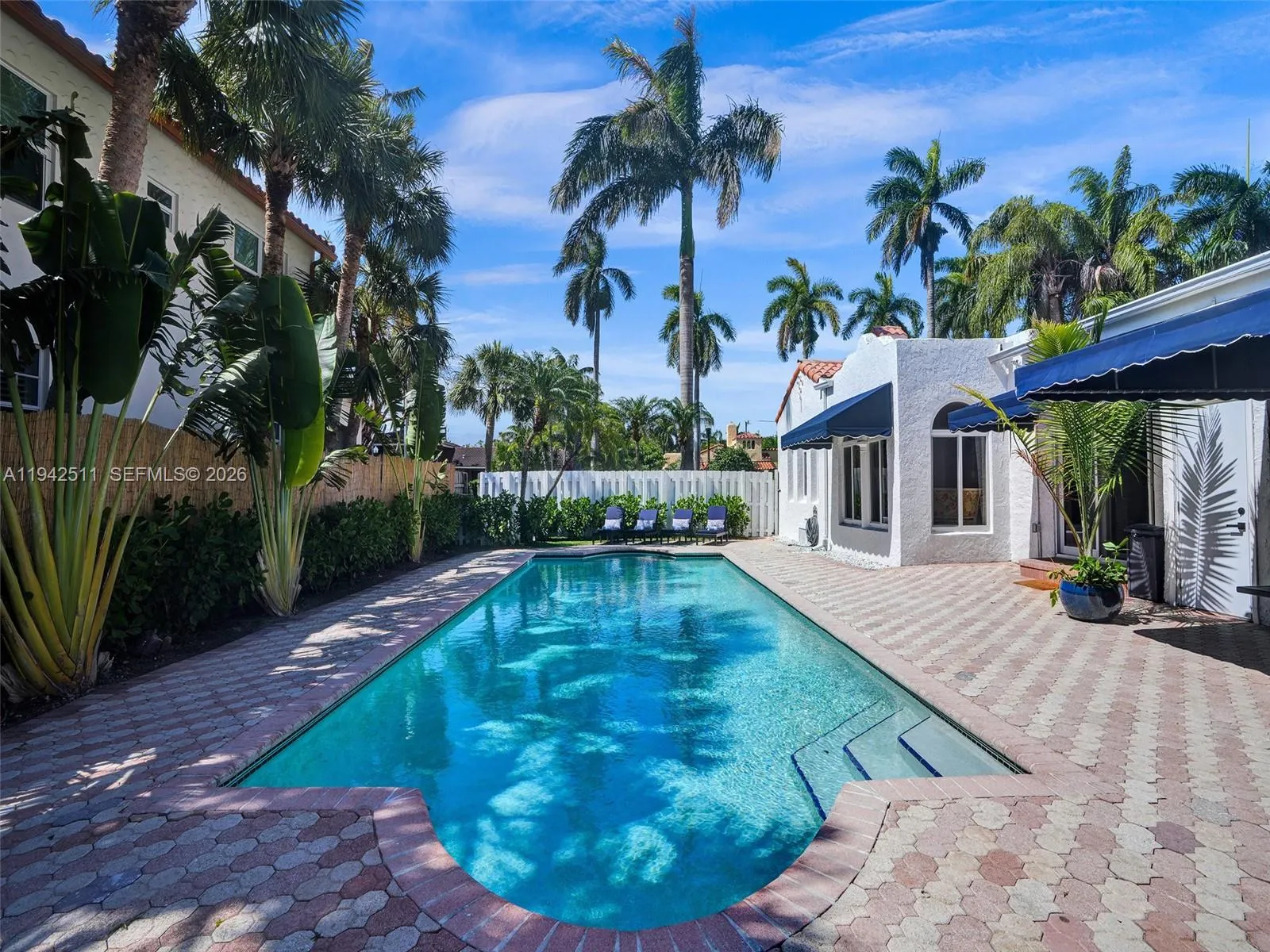 5 bedroom 4 bath for sale at 1128 Tyler St, Hollywood FL 33019