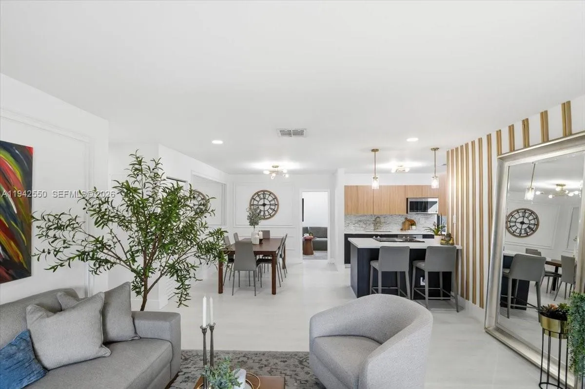 3958 NW 19th Ave, Oakland Park FL 33309