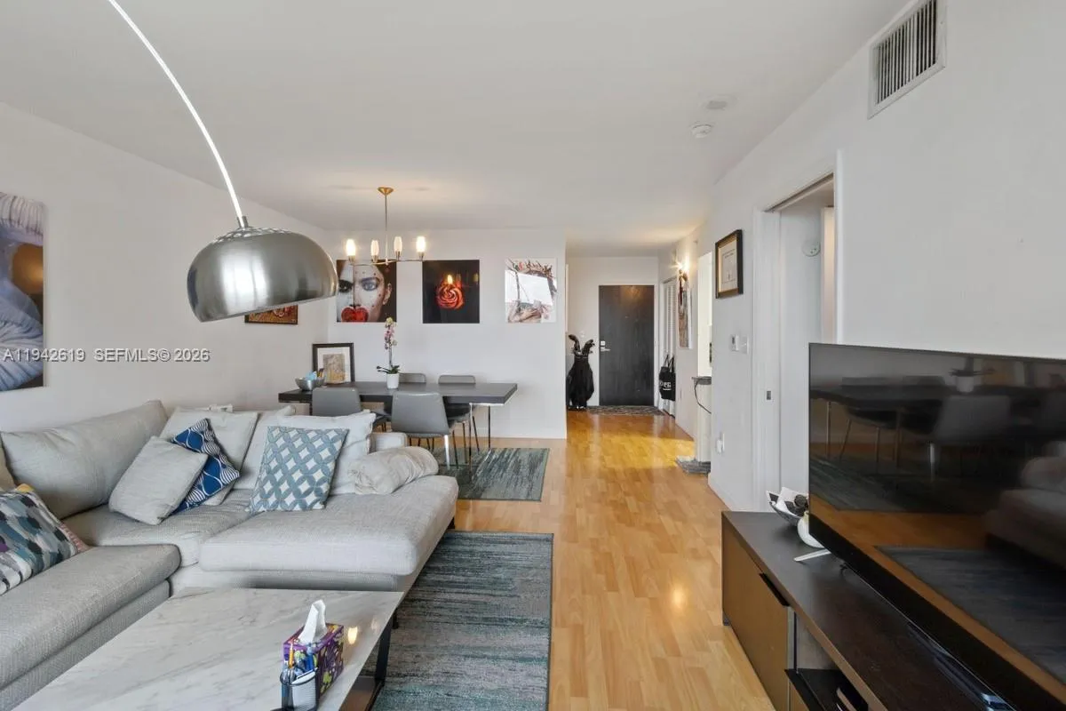 90 Alton Rd # 807, Miami Beach FL 33139