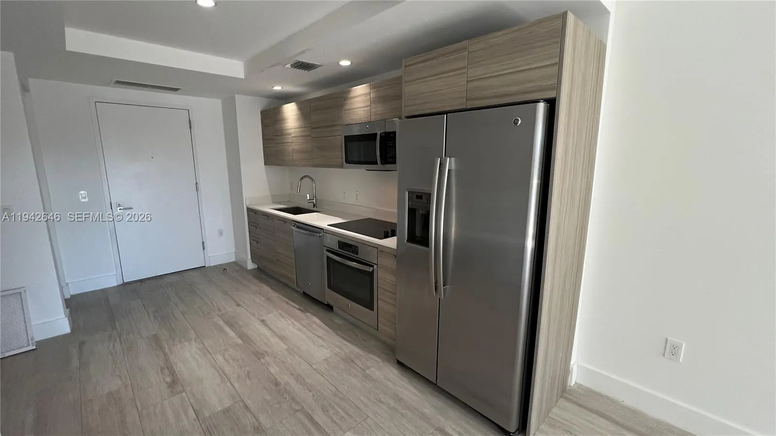 121 NE 34th St # 1103, Miami FL 33137