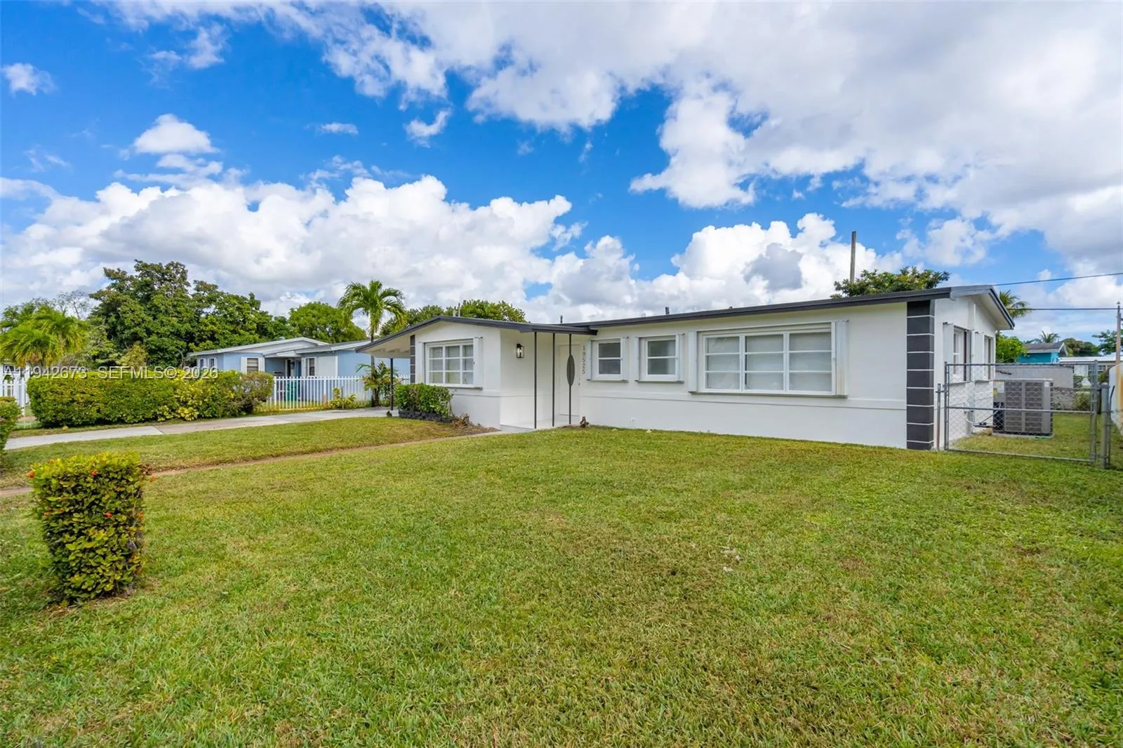 19525 NW 38th Ct, Miami Gardens FL 33055