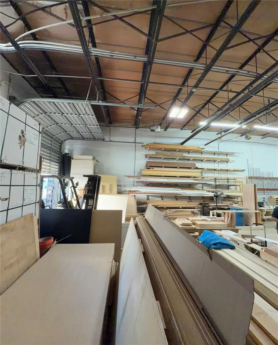 733 W 26th St # 733, Hialeah FL 33010