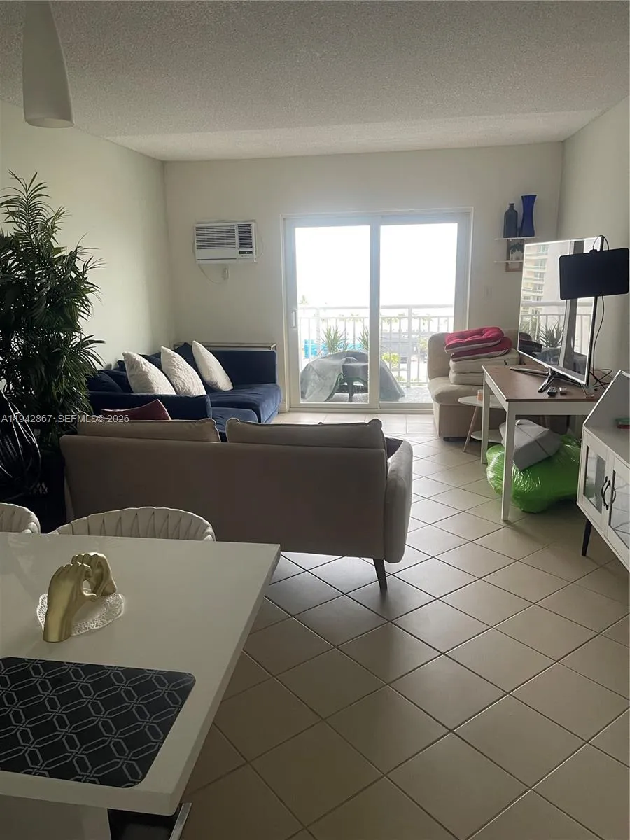 200 S Birch Rd # 1111, Fort Lauderdale FL 33316