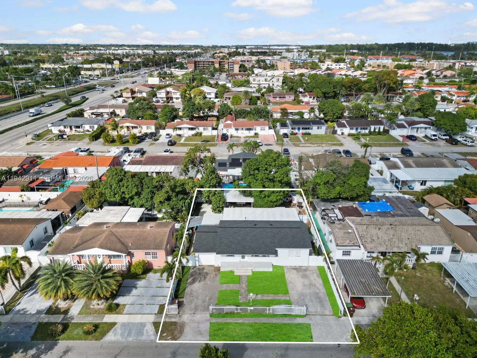 355 W 62nd St, Hialeah FL 33012