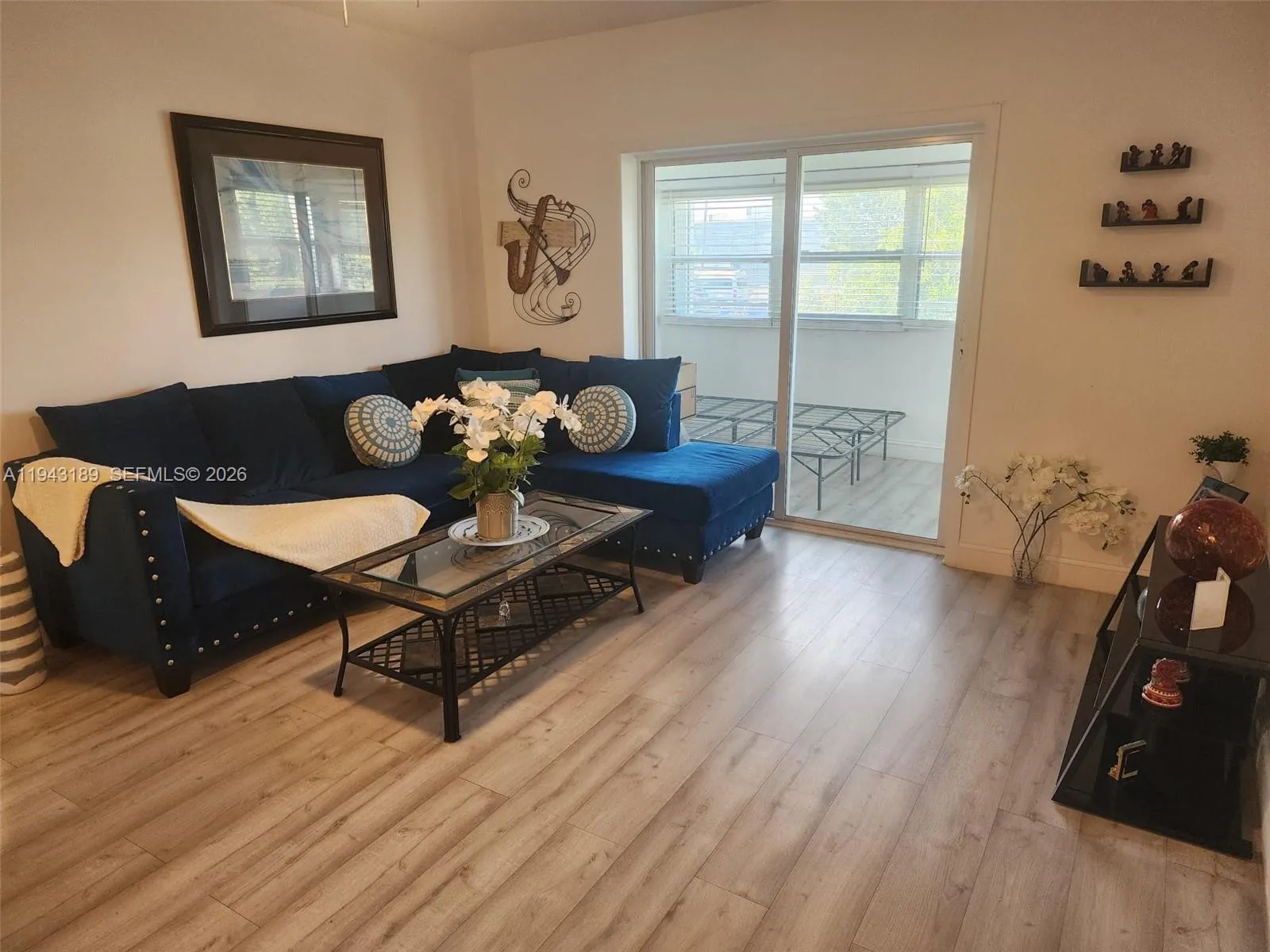 2 bedroom 1 bath for sale at 1115 Lake Ter # 206, Boynton Beach FL 33426