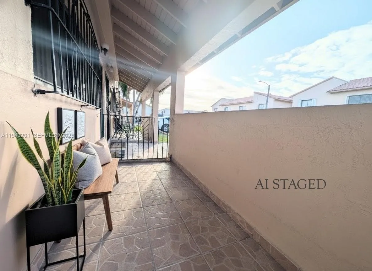 7801 W 29th Way # 102, Hialeah FL 33018