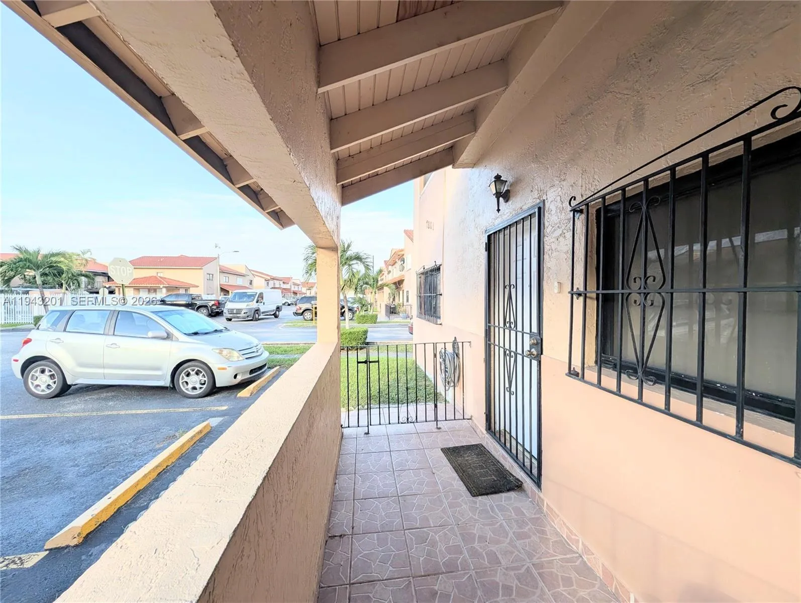 7801 W 29th Way # 102, Hialeah FL 33018